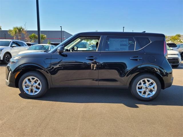 new 2025 Kia Soul car, priced at $21,322