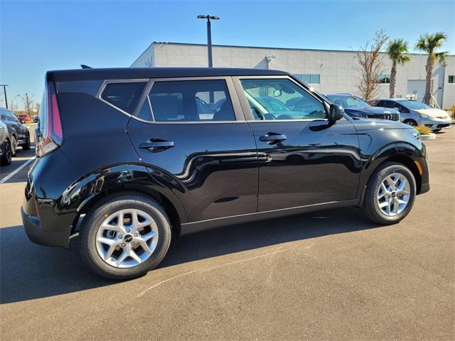 new 2025 Kia Soul car, priced at $21,322