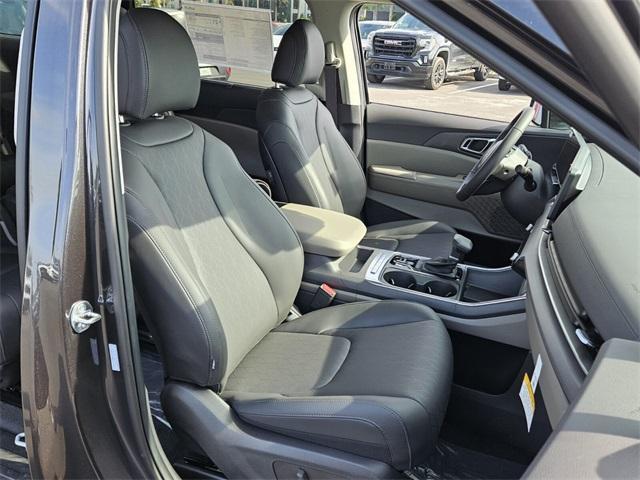 new 2025 Kia Carnival car, priced at $43,185