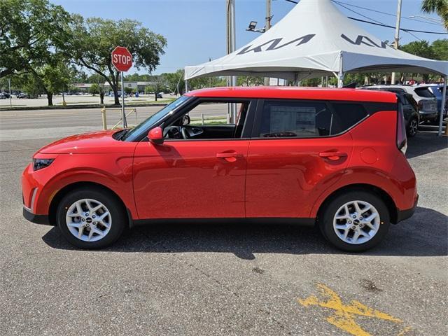 new 2025 Kia Soul car, priced at $22,560