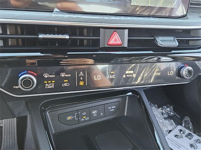 new 2026 Kia K5 car, priced at $33,471