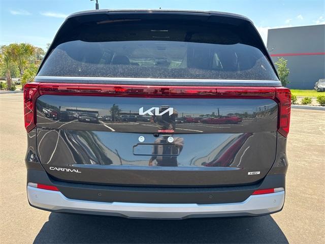 new 2025 Kia Carnival Hybrid car, priced at $45,335