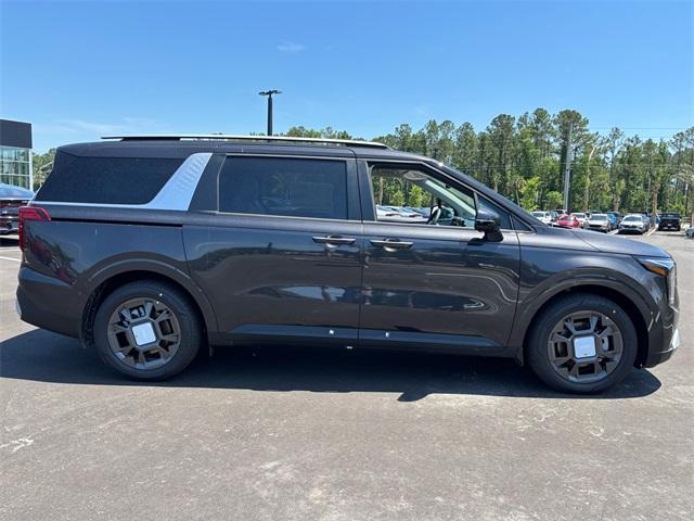 new 2025 Kia Carnival Hybrid car, priced at $45,335