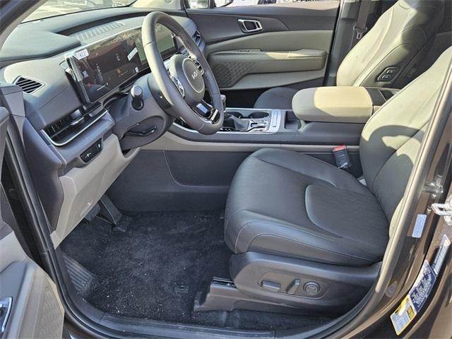 new 2025 Kia Carnival car, priced at $43,335