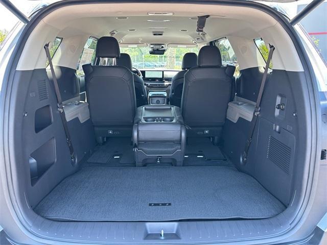 new 2025 Kia Carnival Hybrid car, priced at $45,335