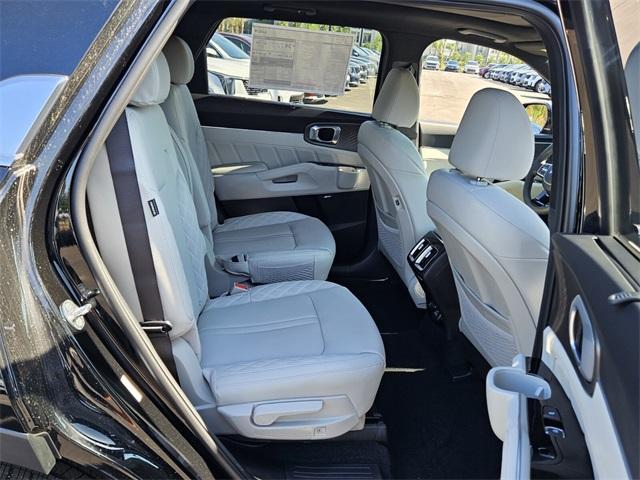 new 2025 Kia Sorento Hybrid car, priced at $48,265