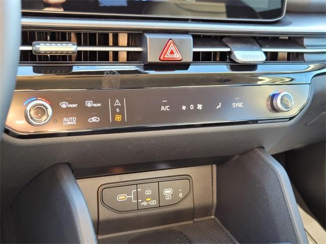 new 2026 Kia Sportage car, priced at $29,999