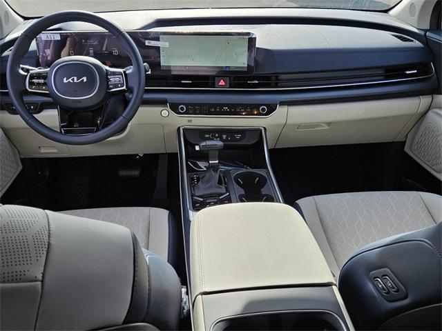 new 2025 Kia Carnival car, priced at $43,680
