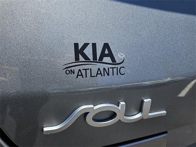 used 2022 Kia Soul car, priced at $16,264