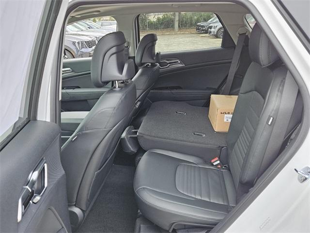 new 2025 Kia Sportage car, priced at $37,400
