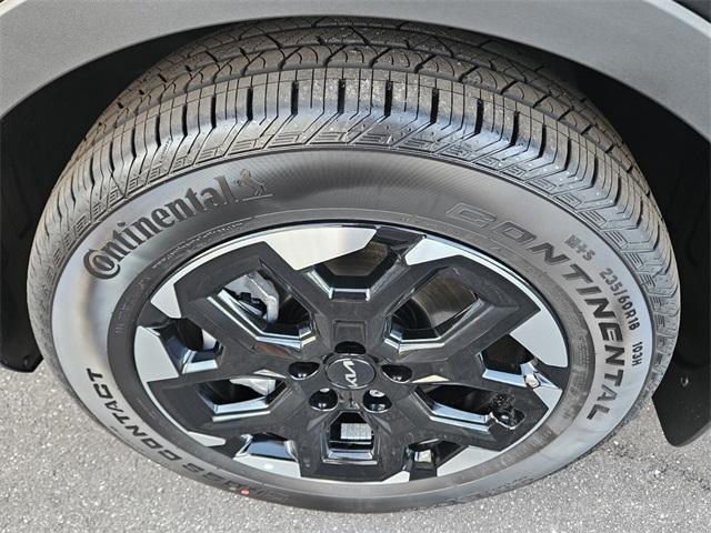 new 2025 Kia Sorento car, priced at $33,882