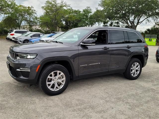 used 2022 Jeep Grand Cherokee car, priced at $32,781