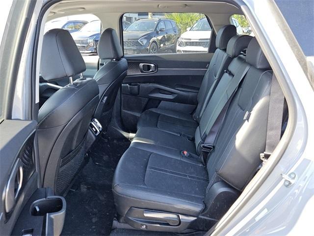 new 2025 Kia Sorento car, priced at $38,505
