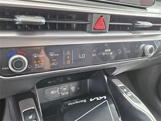 new 2025 Kia Sorento car, priced at $44,010