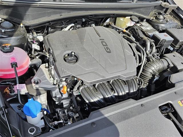 new 2025 Kia Sportage car, priced at $33,010