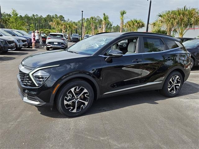 new 2025 Kia Sportage car, priced at $33,010