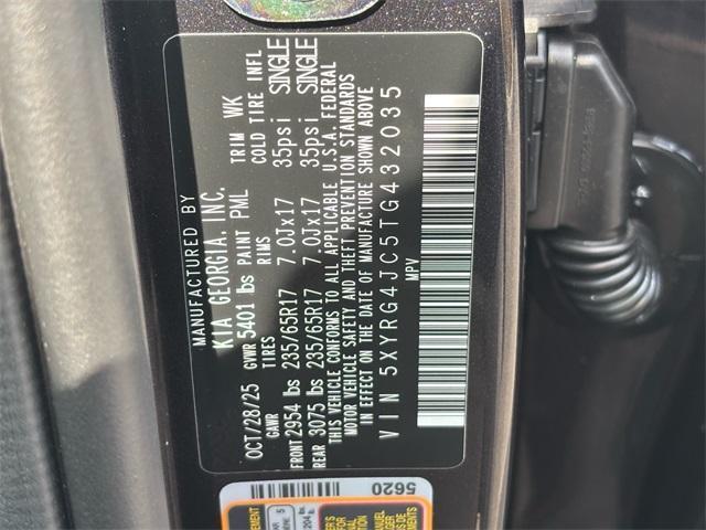 new 2026 Kia Sorento car, priced at $32,091