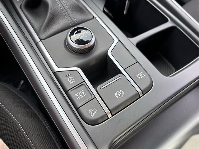 new 2026 Kia Sorento car, priced at $32,091