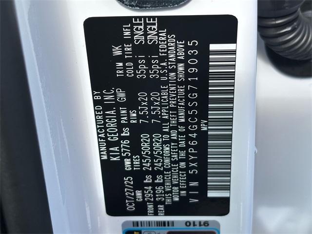 new 2025 Kia Telluride car, priced at $38,610