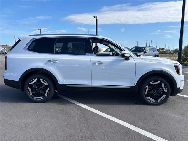 new 2025 Kia Telluride car, priced at $38,610