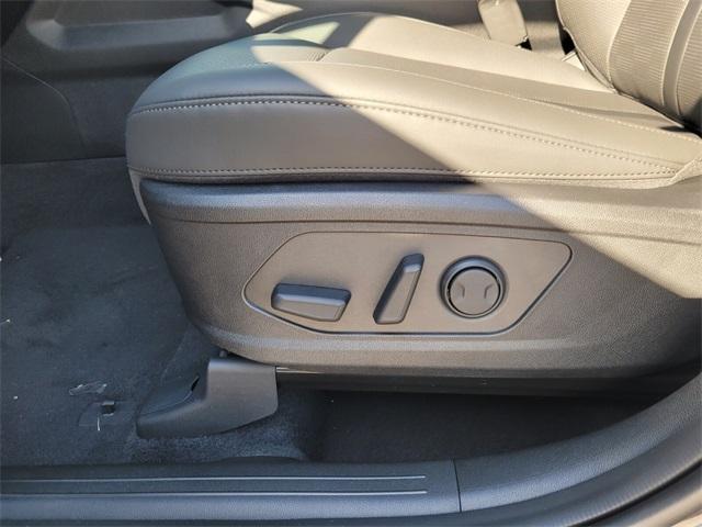 new 2026 Kia Sorento car, priced at $32,932