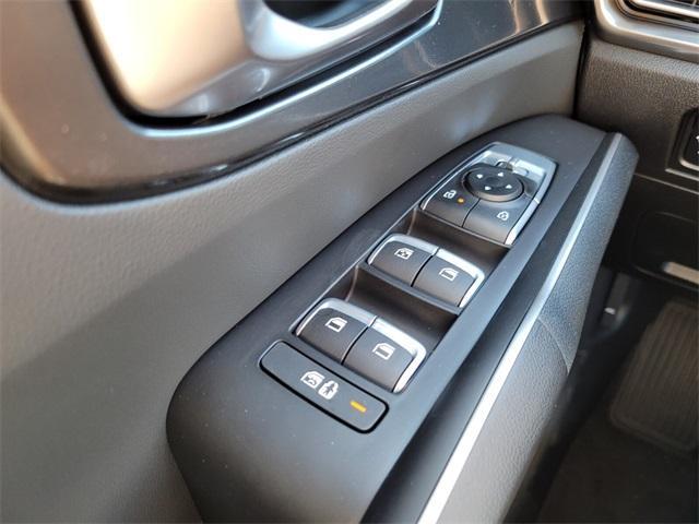 new 2026 Kia Sorento car, priced at $32,932