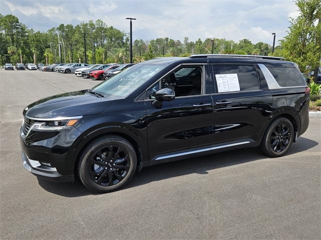 used 2024 Kia Carnival car, priced at $40,891