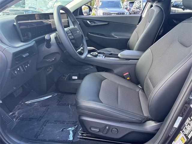 new 2025 Kia EV6 car, priced at $37,386