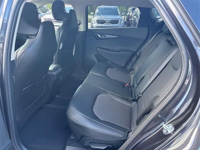 new 2025 Kia EV6 car, priced at $37,386