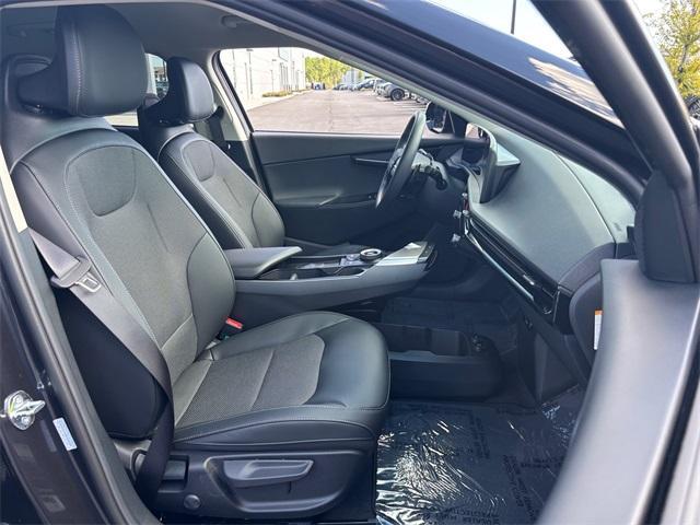 new 2025 Kia EV6 car, priced at $37,386