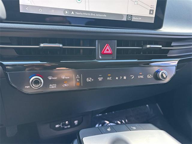 new 2025 Kia EV6 car, priced at $37,386