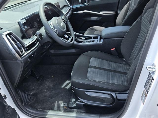 new 2025 Kia Sorento car, priced at $36,760