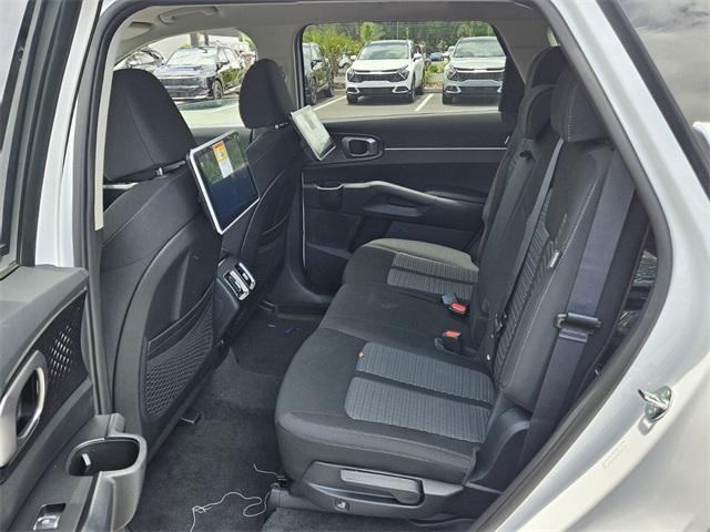 new 2025 Kia Sorento car, priced at $36,760