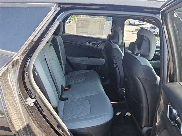 new 2024 Kia Sportage Plug-In Hybrid car, priced at $41,330