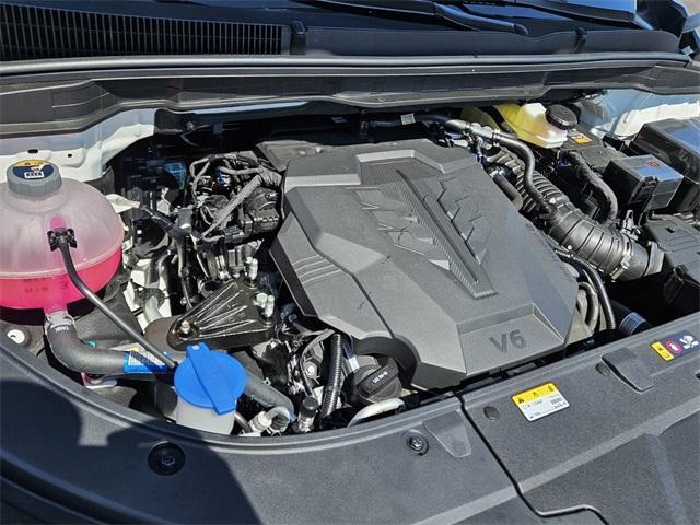 new 2025 Kia Carnival car, priced at $43,830