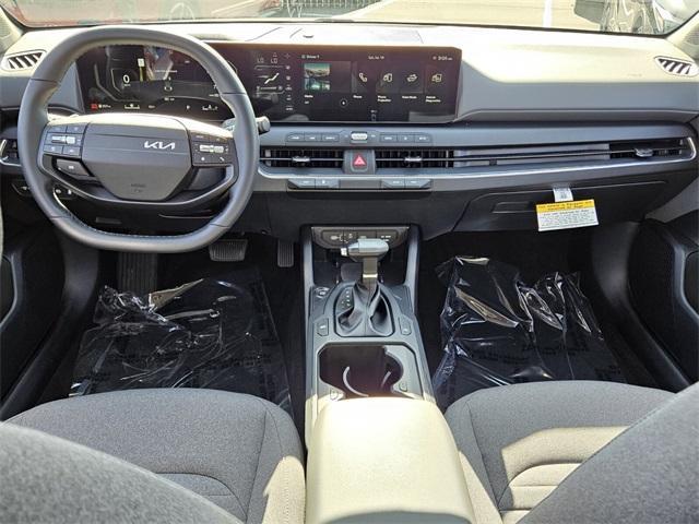 new 2025 Kia K4 car, priced at $25,905