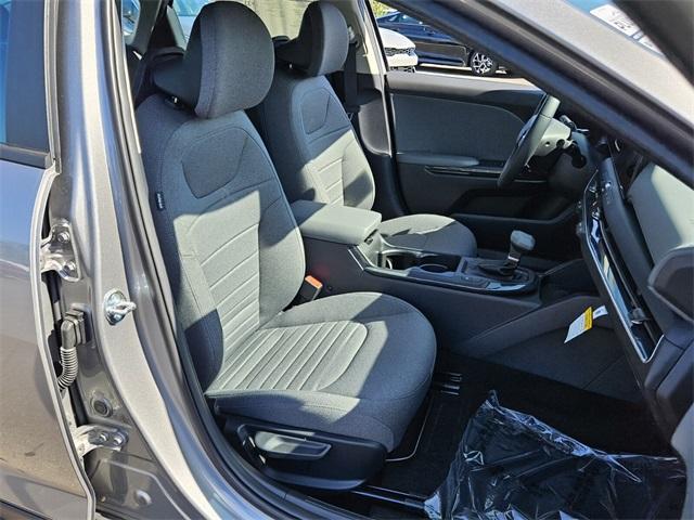 new 2025 Kia K4 car, priced at $25,905