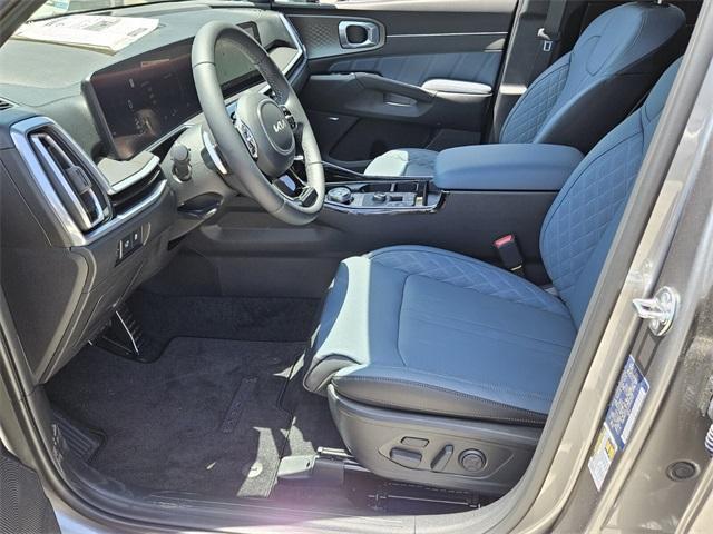new 2025 Kia Sorento Hybrid car, priced at $49,015