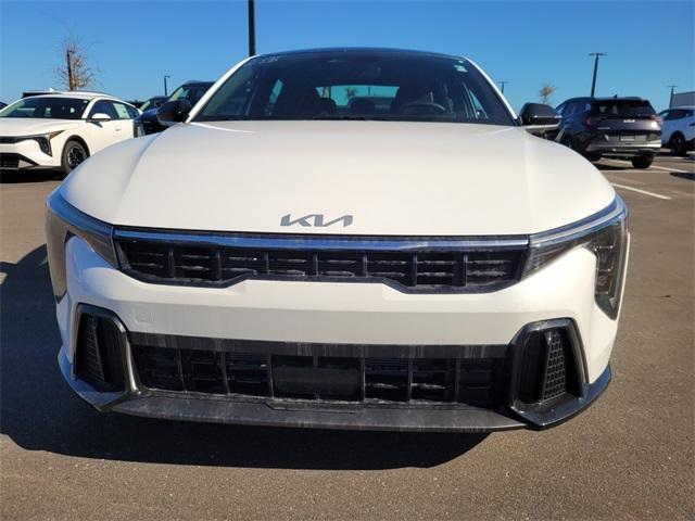 new 2025 Kia K4 car, priced at $27,002