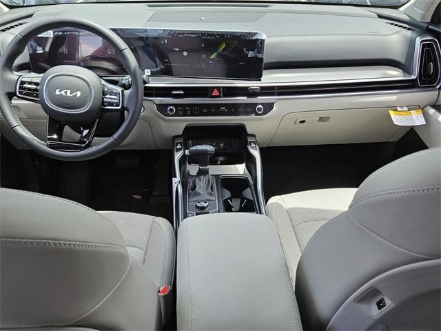 new 2025 Kia Sorento car, priced at $38,885