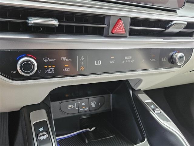 new 2025 Kia Sorento car, priced at $38,885