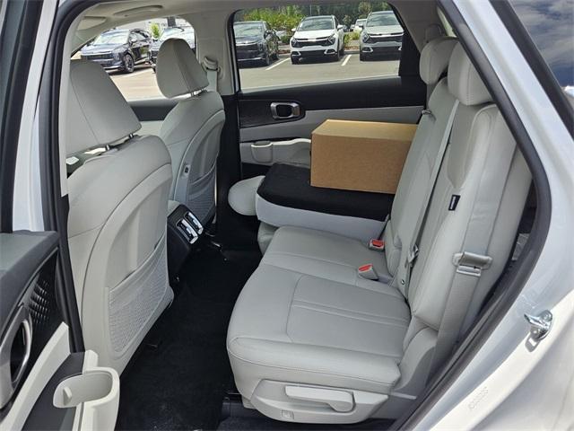 new 2025 Kia Sorento car, priced at $38,885
