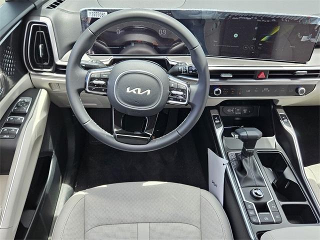new 2025 Kia Sorento car, priced at $38,885