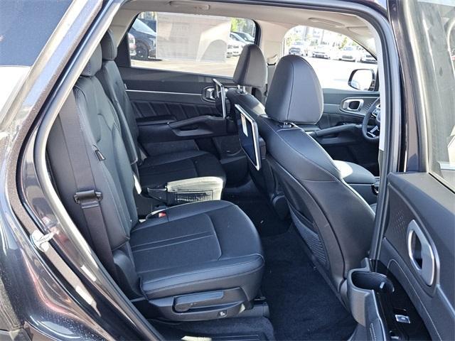 new 2025 Kia Sorento car, priced at $45,285