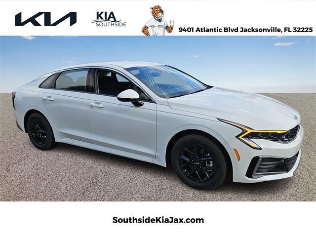 new 2025 Kia K5 car, priced at $28,825