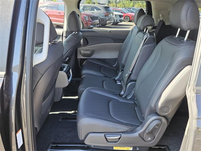 new 2026 Kia Carnival car, priced at $42,625