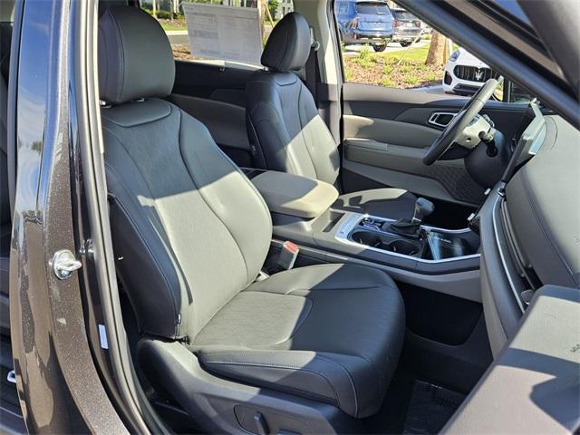 new 2026 Kia Carnival car, priced at $42,625