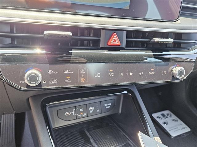 new 2025 Kia K5 car, priced at $35,125