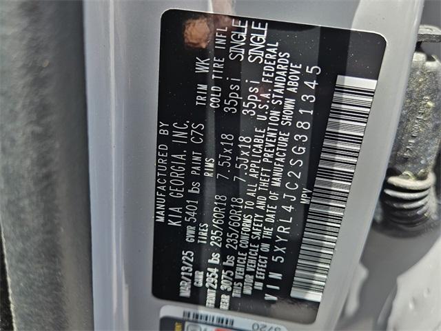 new 2025 Kia Sorento car, priced at $38,100