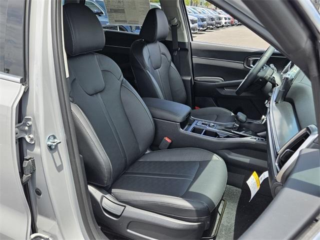 new 2025 Kia Sorento car, priced at $38,100